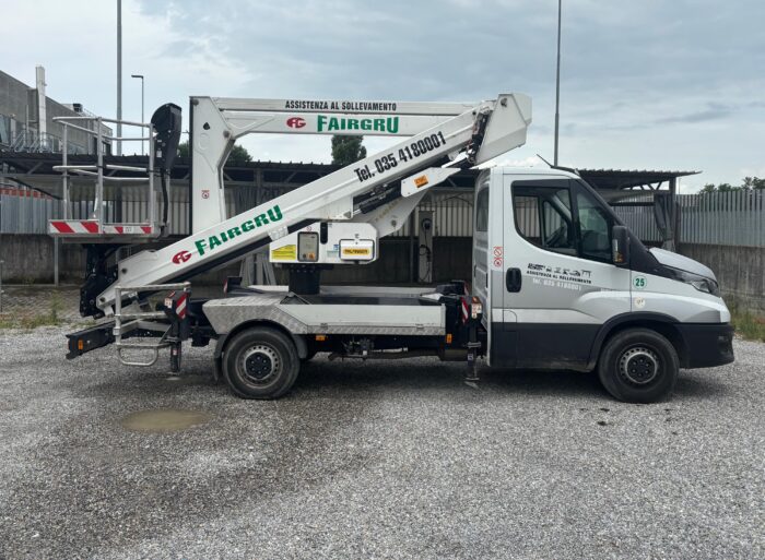 Piattaforma Autocarrata Palfinger patente "B" int. 25
